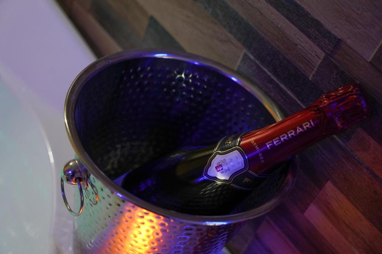 Corte Manzoni Independent Suite カターニア エクステリア 写真